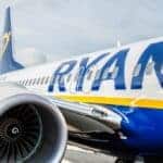 Ryanair Boeing 737 Pilotos debocha passageiro assento janelas