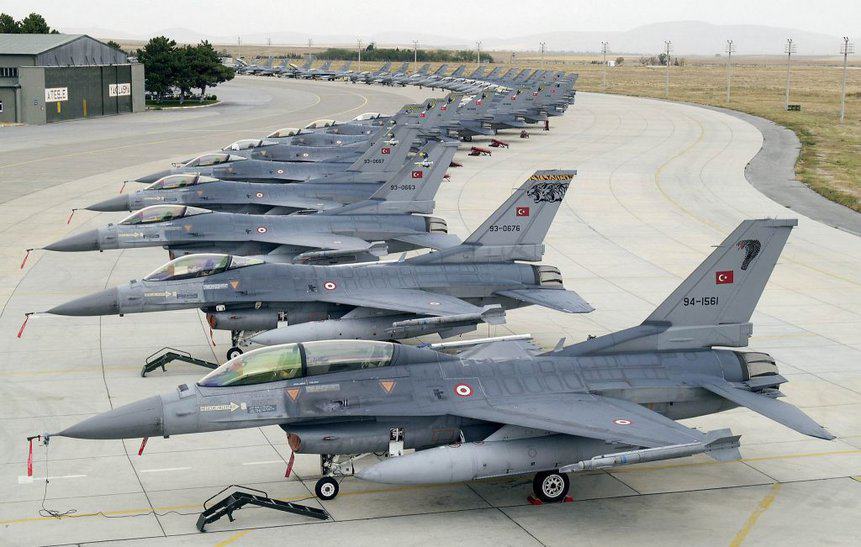 Caças F-16C/D Fighting Falcon da Força Aérea Turca. Foto: Força Aérea Turca.