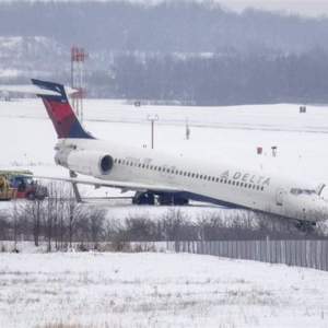 Delta AIrlines Boeing 717 Pittsburgh