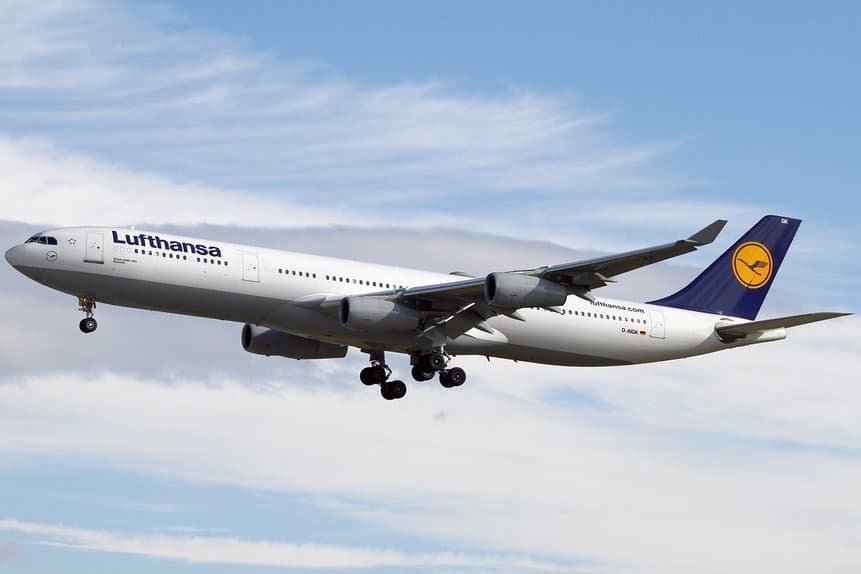 Lufthansa Alemanha Airbus A340