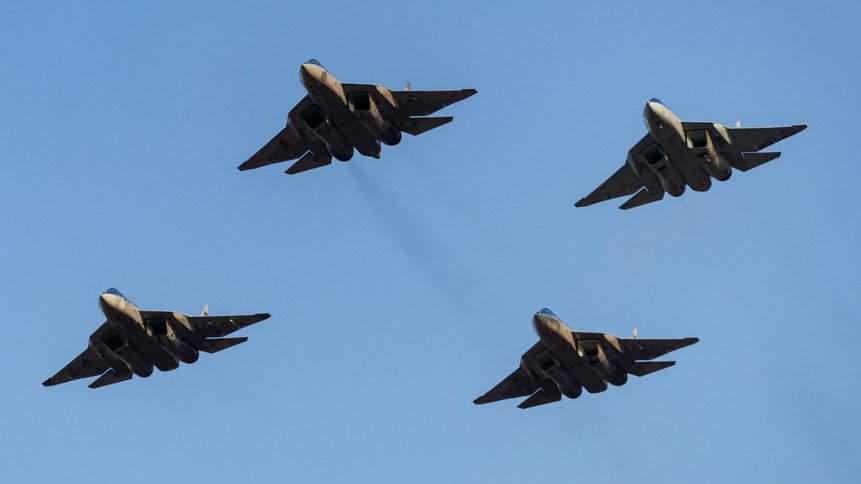 Quatro caças furtivos russos Su-57 Felon. Foto: Ministério da Defesa da Rússia