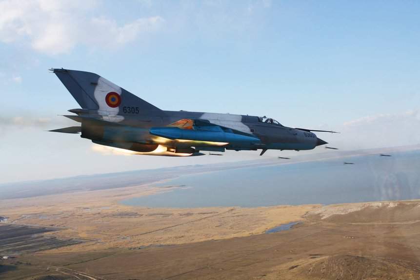 MiG-21 lancer romênia