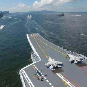 porta-aviões chinês Liaoning