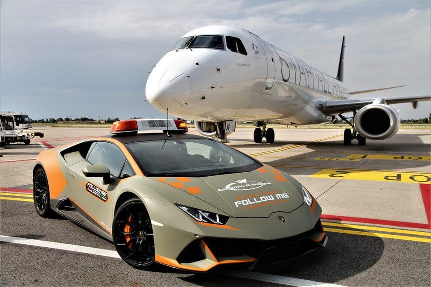 Lamborghini EVO Aeroporto Itália