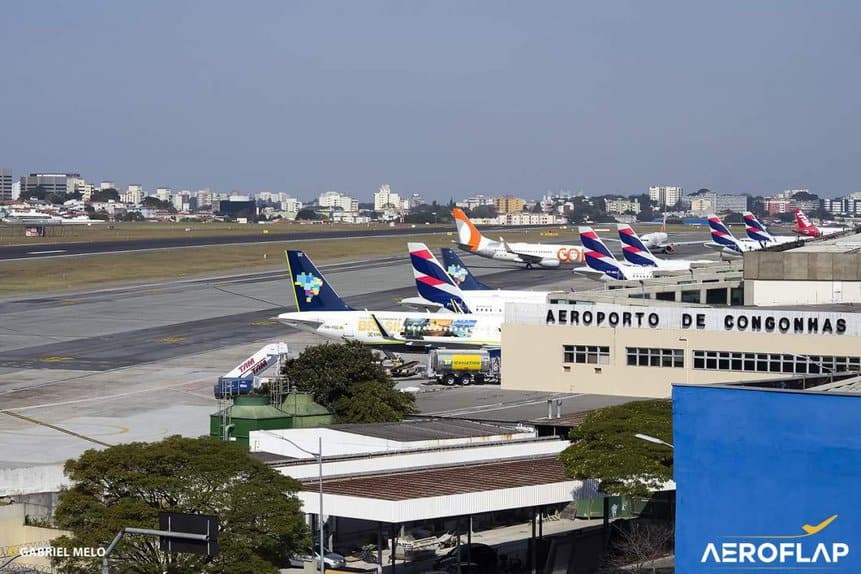 ANAC DECEA Airports São Paulo Civil Aviation Masks Holiday air services Congonhas Airlines ABEAR AENA Airports Report Aviation in Brazil Study Strike Pilots SNA Aena