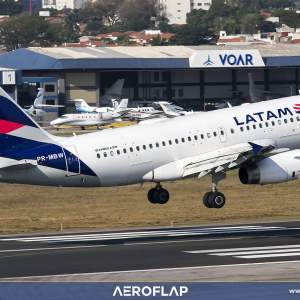 LATAM Vacinas Brasil Airbus A319 LATAM Brasil Versão alta temporada