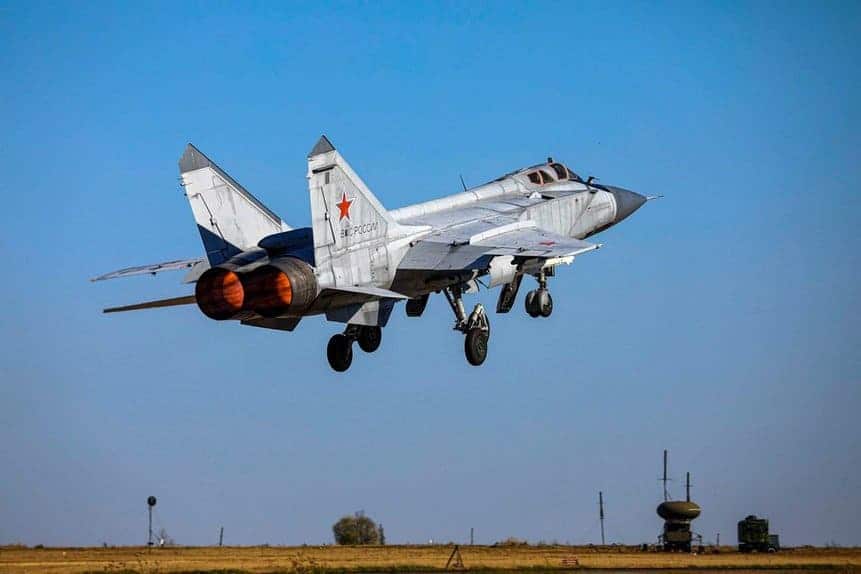 MiG-31 decolagem