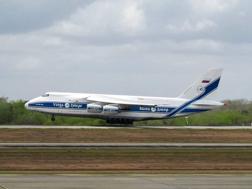 Segundo maior cargueiro do mundo Antonov An-124