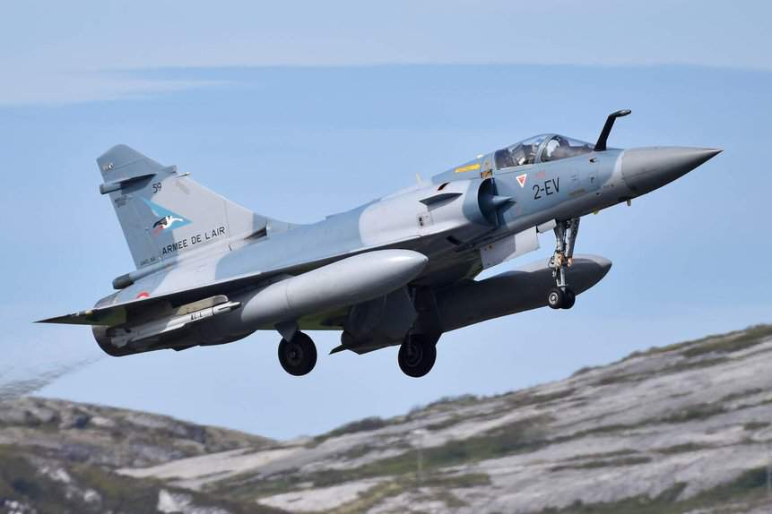 Caça Dassault Mirage 2000 5F França - Acidente.