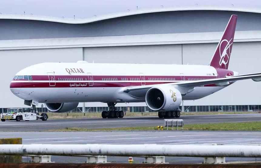 Resumo Notícias Qatar Airways Qsuite executiva CEO