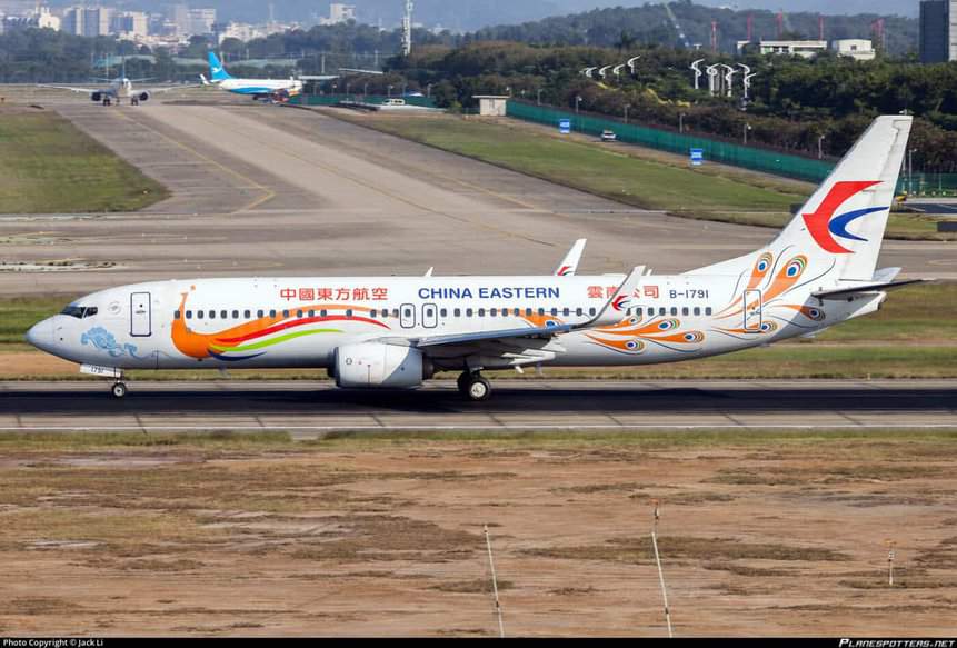 Boeing 737 China 132 pessoas