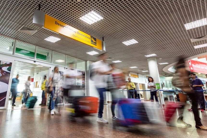 Aeroporto de Teresina ABEAR Receita Federal Passageiros google voos ANAC