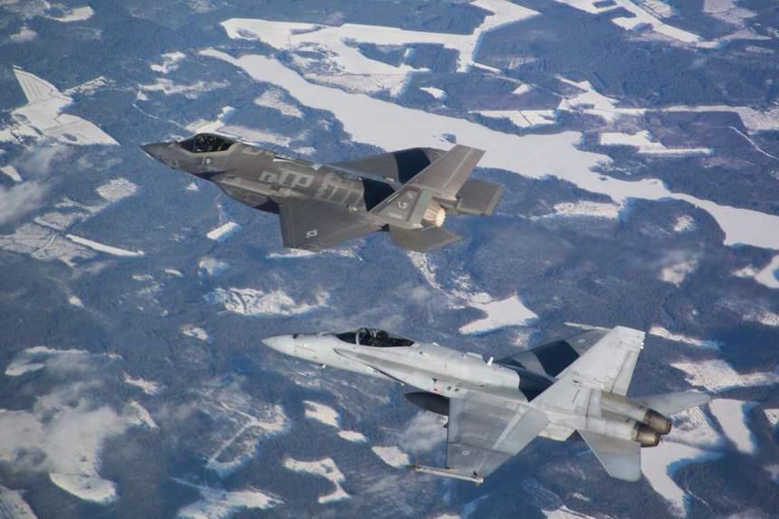 F-35 F/A-18 EUA Finlândia stealth