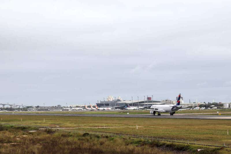 Aeroporto de Porto Alegre pista