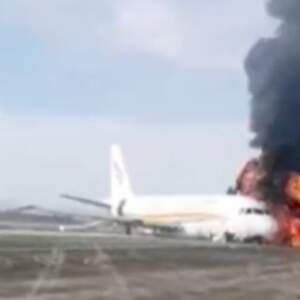 Tibet Airlines Avião Fogo