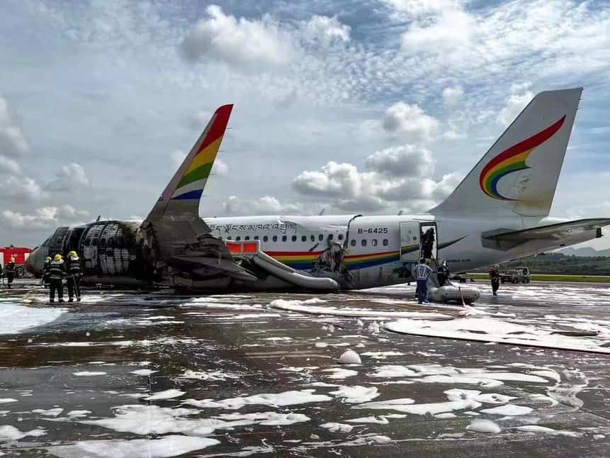 Tibet Airlines Avião Fogo China CAAC
