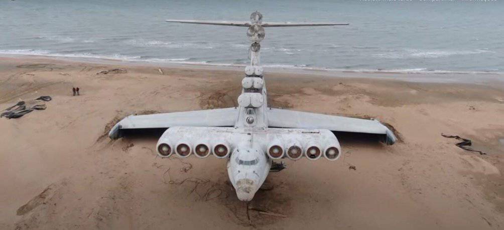 ecranoplano monstro do mar Cáspio avião embarcação