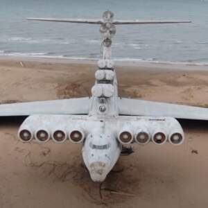 ecranoplano monstro do mar Cáspio avião embarcação