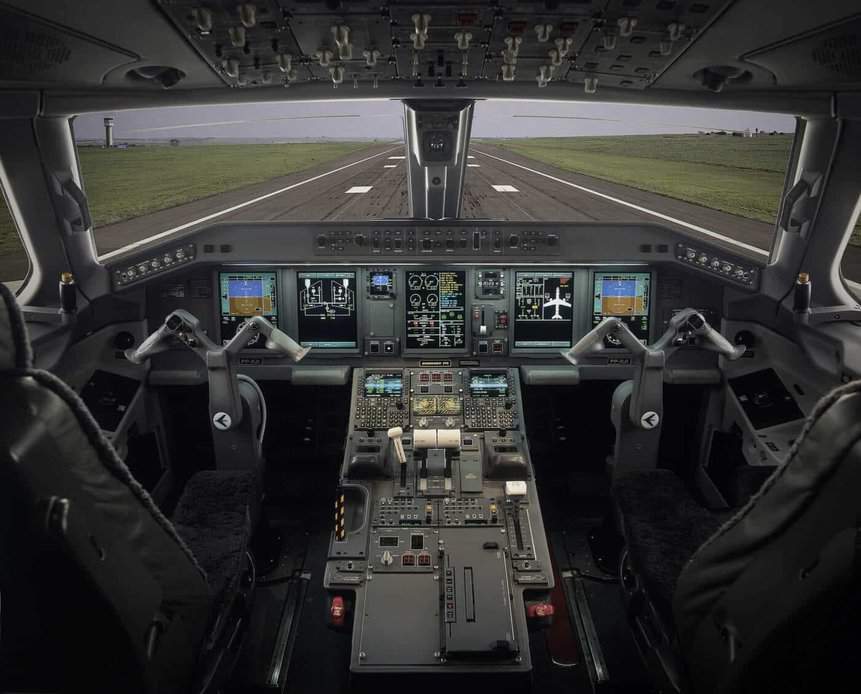 Cockpit Embraer E-jet