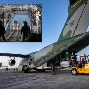 KC-390 Antártica cargas lançamento FAB