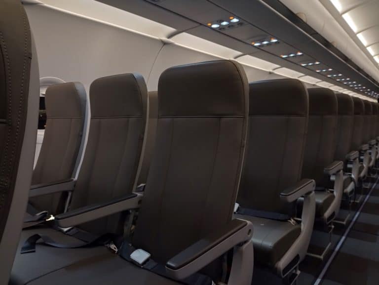 Assentos Recaro no Airbus A321neo da JetSMART