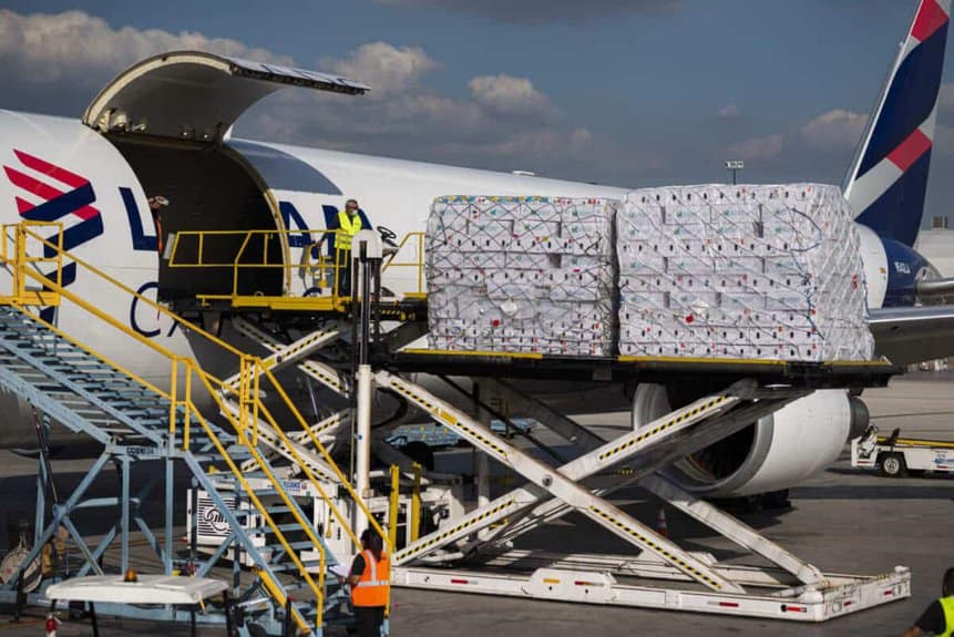 La IATA richiede il trasporto aereo di merci