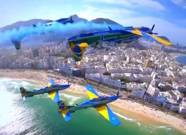 Esquadrilha da Fumaça EDA fumaça colorida A-29 Super Tucano Rio de Janeiro FAB vídeo