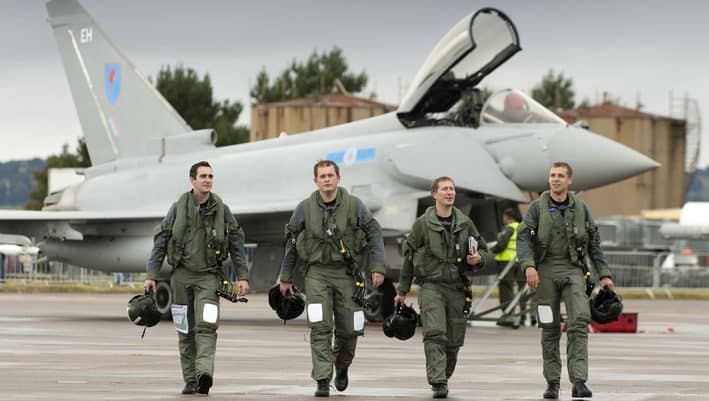 Pilotos de caça Eurofighter Typhoon RAF Reino Unido Inglaterra