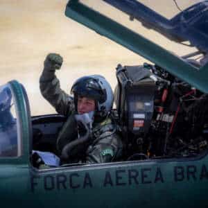 Piloto de caça F-5 Força Aérea Brasileira FAB