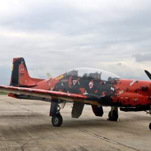 Embraer T-27 (EMB-312V) Tucano da Venezuela com pintura especial