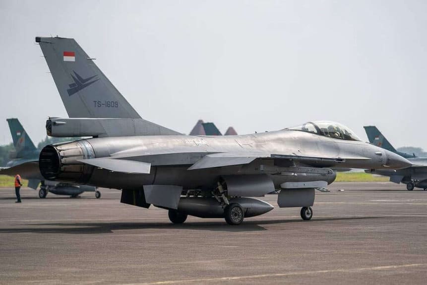 F-16 Fighting Falcon da Força Aérea da Indonésia.