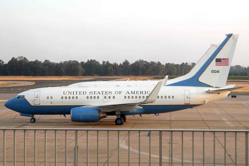 Avião Presidente Ucrânia EUA Estados Unidos guerra C-40B 737 Boeing