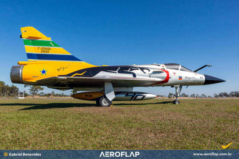 Mirage 2000 Ayrton Senna Capacete Designer Brasileiro Raí Caldato