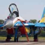 Caça MiG-29 Fulcrum da Força Aérea da Ucrânia com as cores da equipe acrobática Falcons, desativada em 2002. Foto: Oleg V. Belyakov - AirTeamImages (CC BY-SA 3.0)