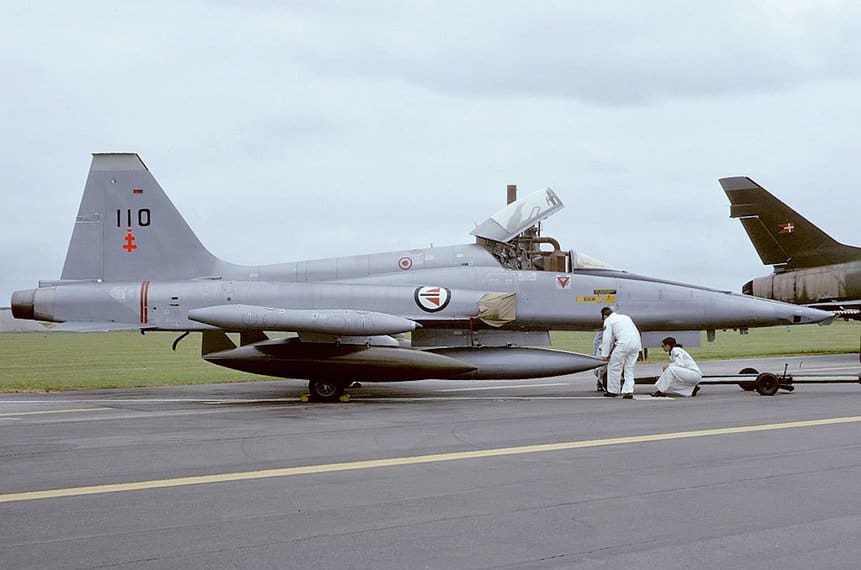 RF-5A Freedom Fighter da Força Aérea Real Norueguesa. Similar ao jato à venda nos EUA, modelo era usado missões de reconhecimento fotográfico. Foto: Mike Freer.