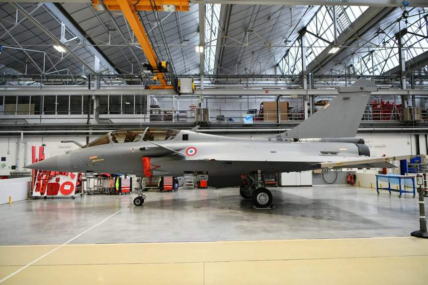 Dassault entregou, em 29/12, um Rafale B para a DGA, o primeiro entregue à França em quatro anos. Foto: Dassault.