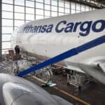 Lufthansa Technik avião cargueiro