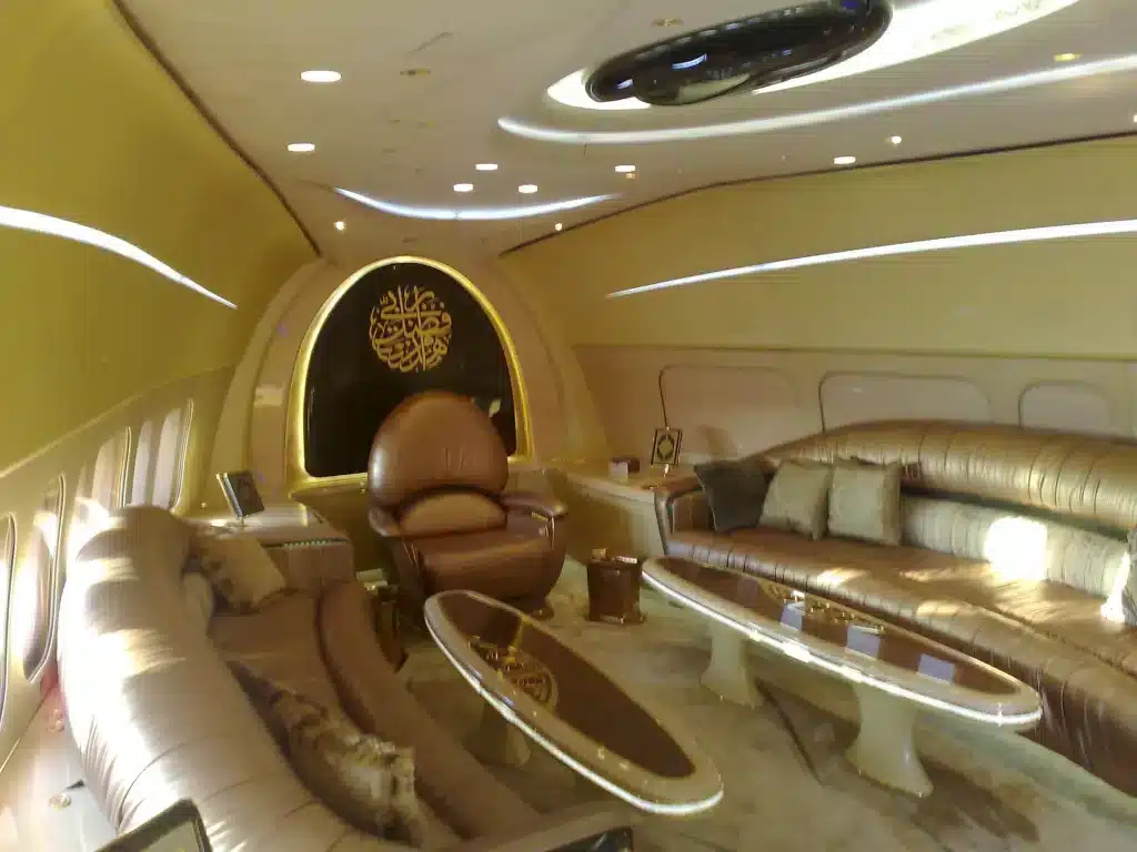 Interior luxuoso do Boeing 747
