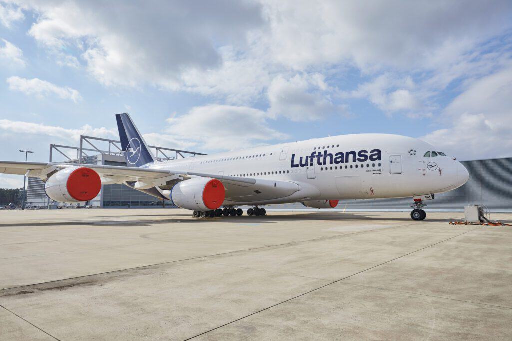 Lufthansa A380 A340-600 TARMAC AEROSAVE Airbus Quad Jets