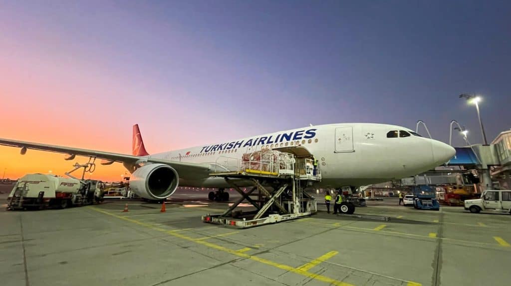 Turkish Airlines humanitarian aid Turkey earthquake