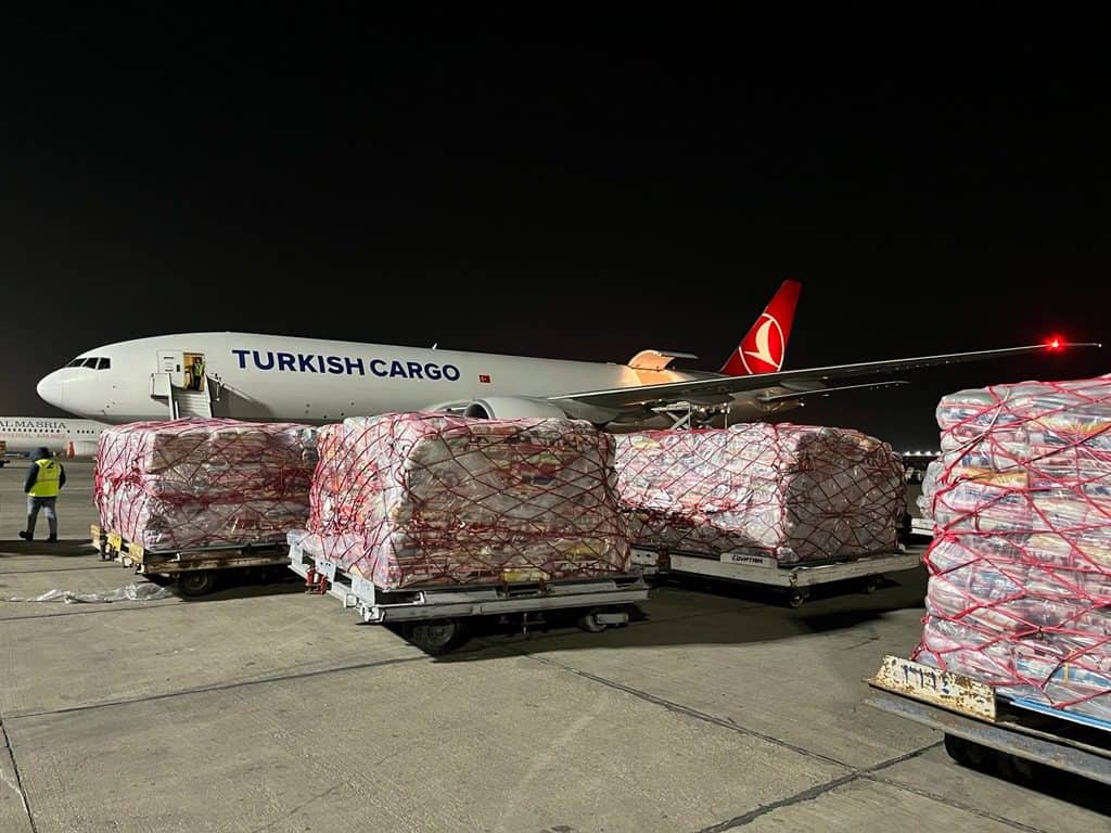 Turkish Airlines ajuda humanitária Turquia terremoto