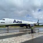 Azul avião Embraer E2 atolado excursão de pista aeroporto de Salvador