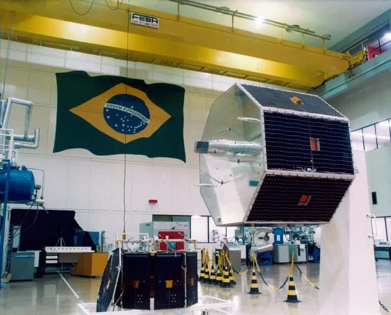 ブラジル技術省の衛星 SCD-1