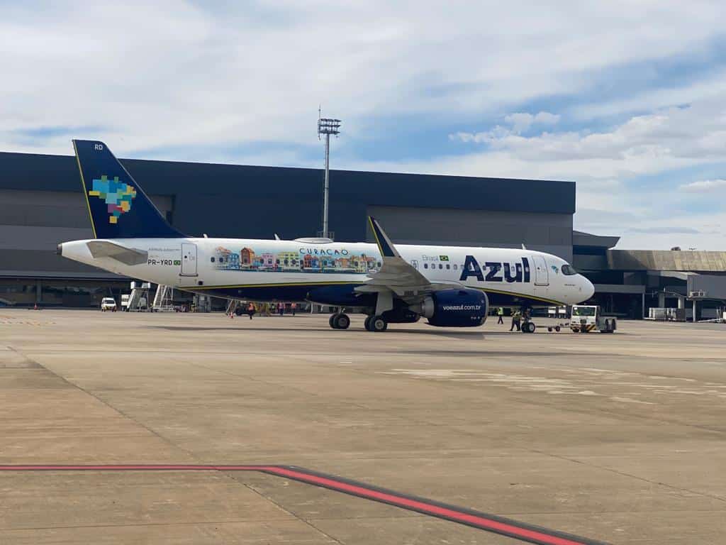 Azul anuncia voos extras para curacao caribe em outubro e novembro