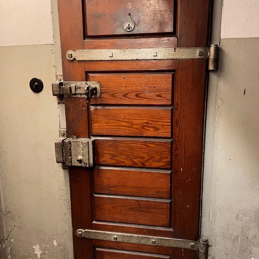 オリジナルの刑務所のドア EL-DE Haus