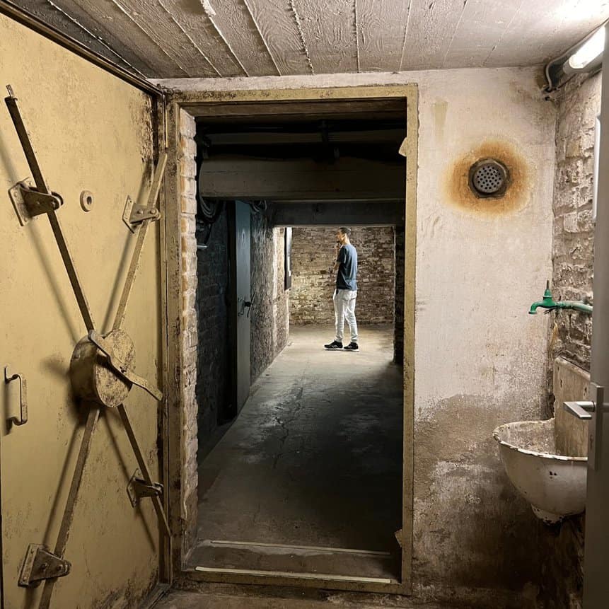 Porta original bunker EL-DE HAUS
