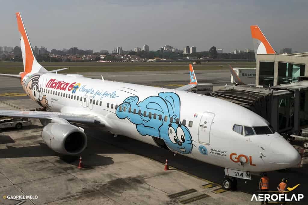 Vol sur le thème du Boeing 737-800 GOL Turma da Mônica 60 ans