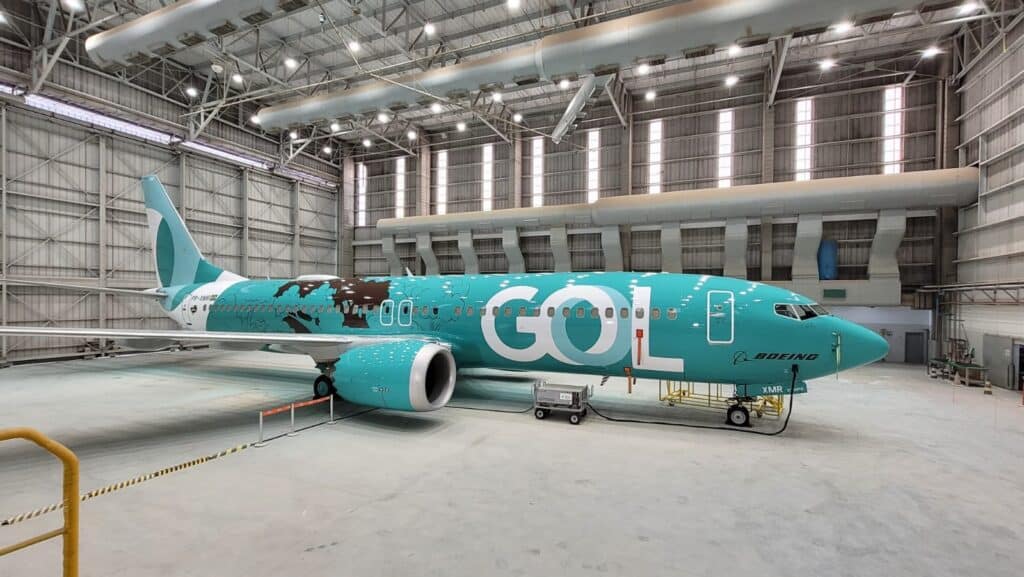 Boeing 737 MAX GOL recebe nova pintura especial com o foco na sustentabilidade Carbono neutro Emissões