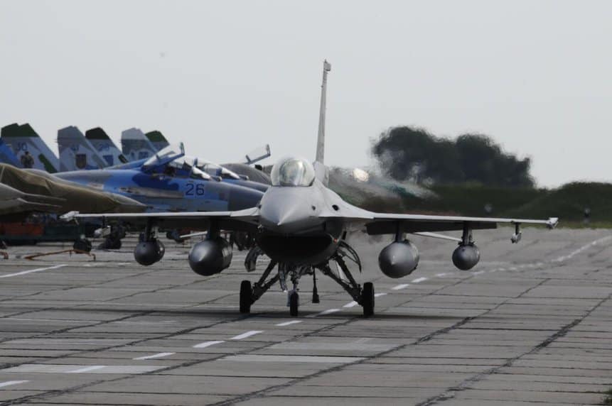 US F-16s at Mirgorod Air Base, Ukraine, during an exercise in 2011. Photo: Alabama ANG.