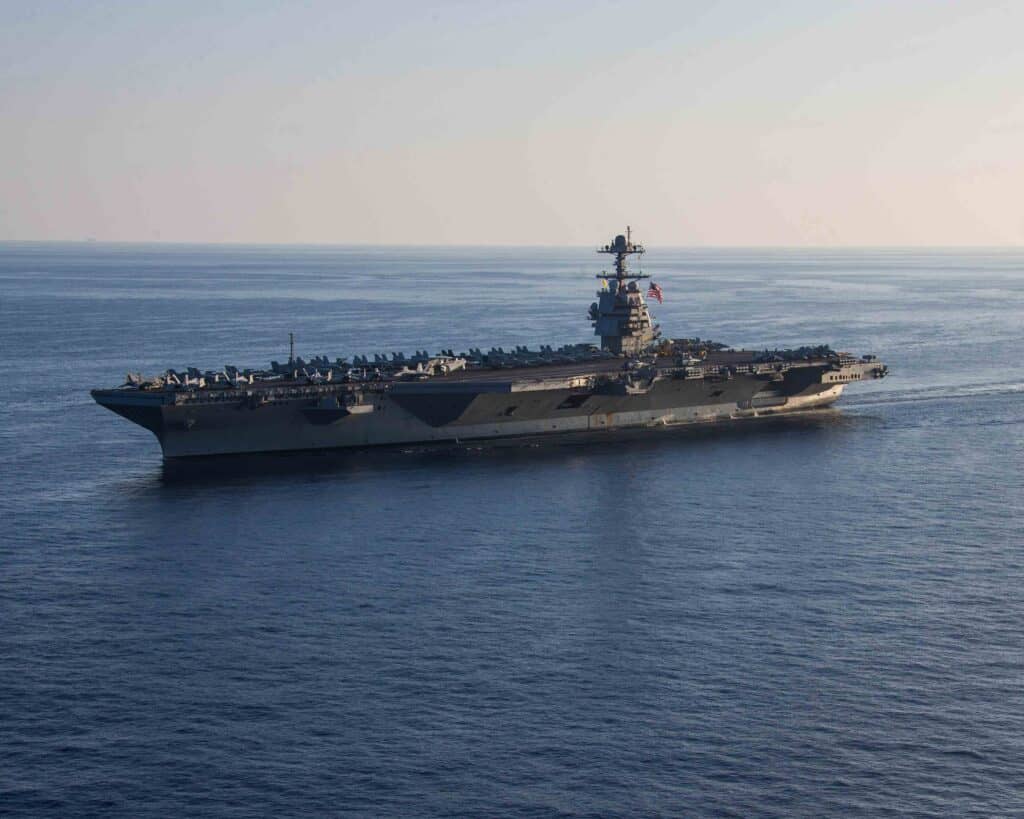原子力空母戦闘群USSジェラルド・フォードが紛争地域へ出航中。 写真: アメリカ海軍。